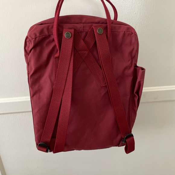 Fjällräven Kanken ox red backpack - Picture 2 of 6